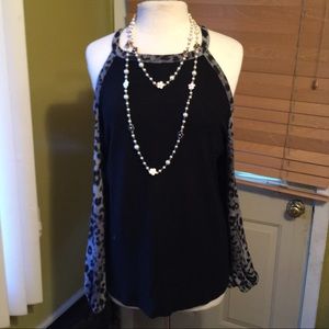 Off the Shoulder Long Sleeved T-shirt